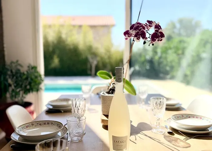 Moderne - Piscine Chauffee, Terrasse & Calme * Le Soler
